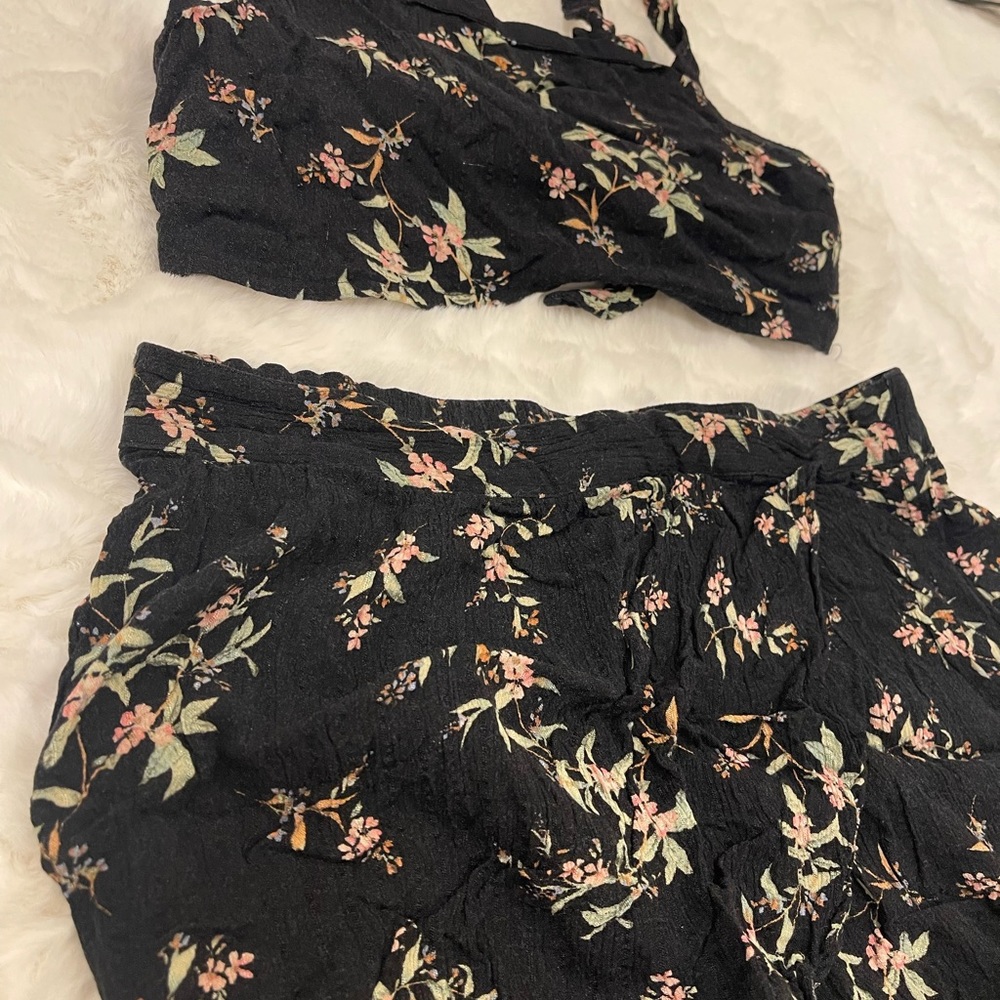 2 piece summer American eagle fit